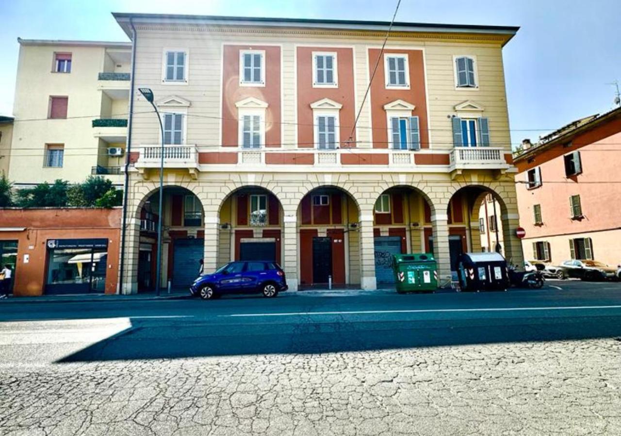 Ferienwohnung Sky Loft Airport - Modern Apt 1St Floor Bologna Exterior foto