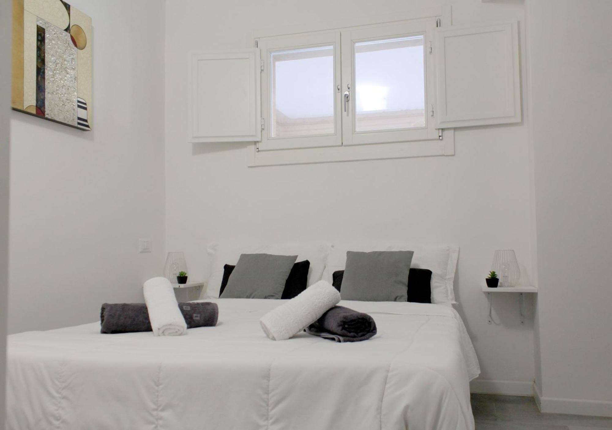 Ferienwohnung Sky Loft Airport - Modern Apt 1St Floor Bologna Exterior foto